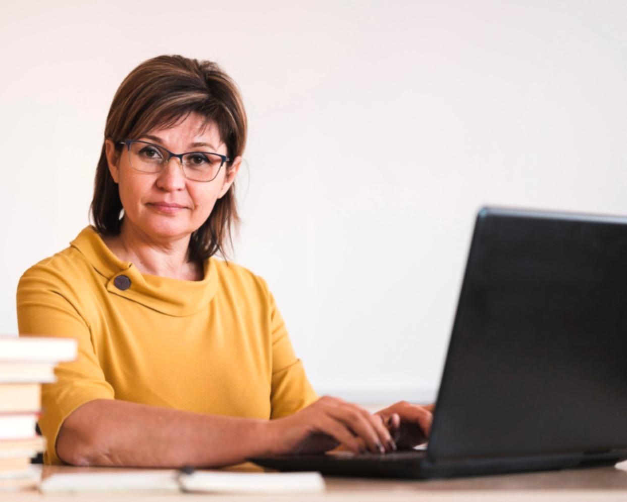 Suivi régulier des ajustements budgétaires